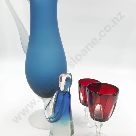 Qty of Assorted Art Glass