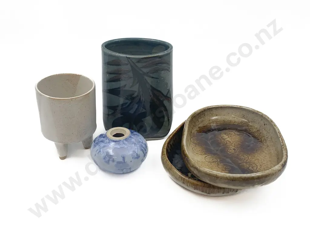 Five Pieces of NZ Pottery Including David Marden Vase Image 1++