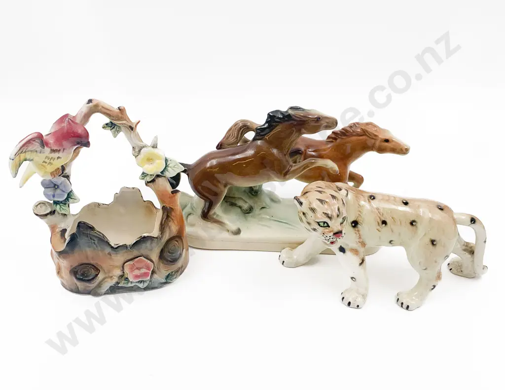Three Assorted China Animal Figurines Image 1++