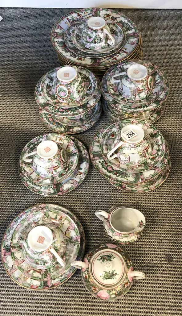 Modern Cantomese Dinner Set Image 1++