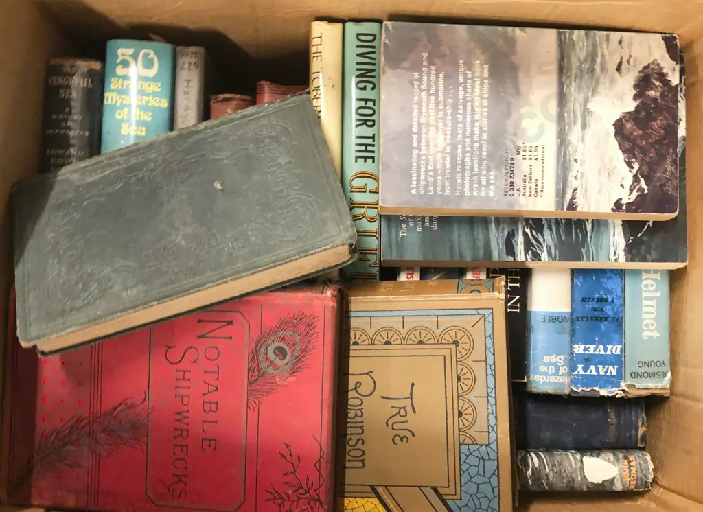 Box of Assorted Nautical Reference Books Image 1++