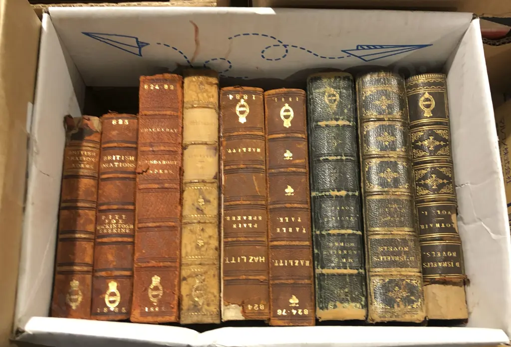 Box of Assorted Leather Bound Books Image 1++