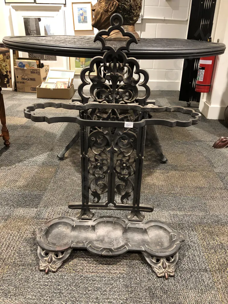 Wrought Metal Stick Stand Image 1++