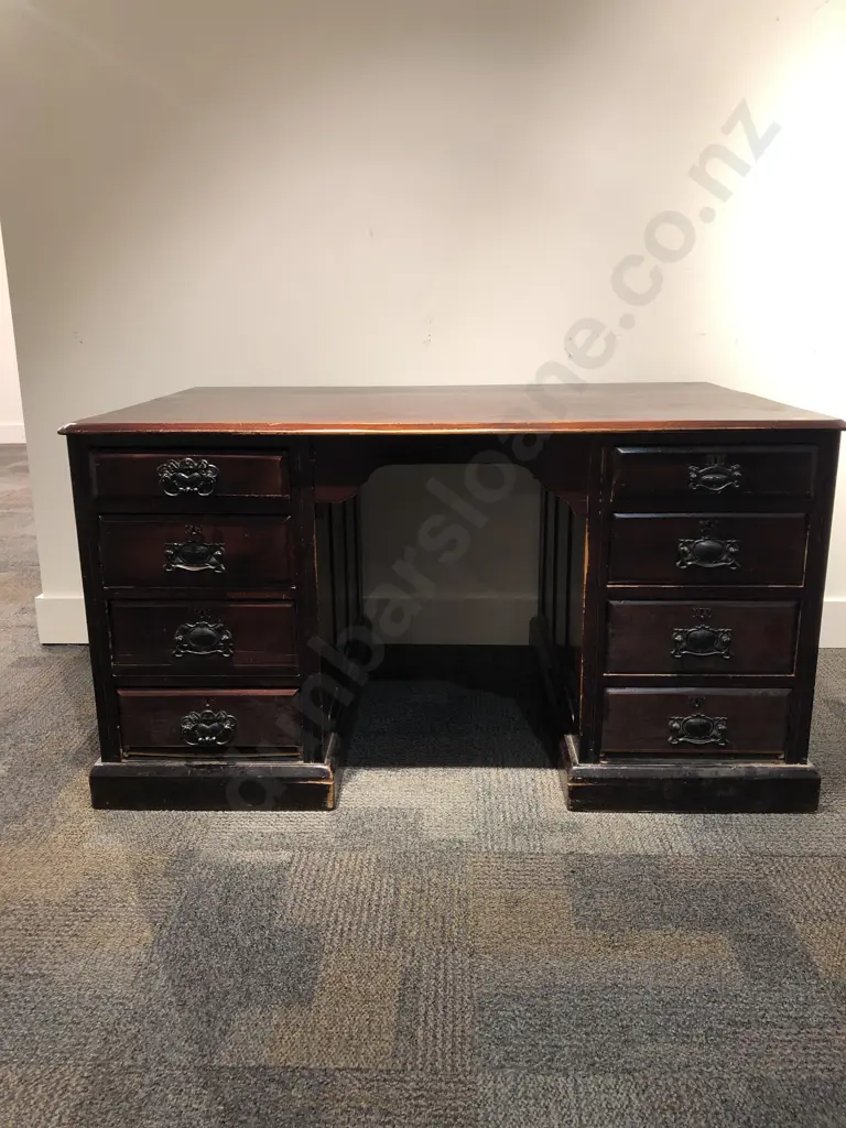 Victorian Desk Image 1++