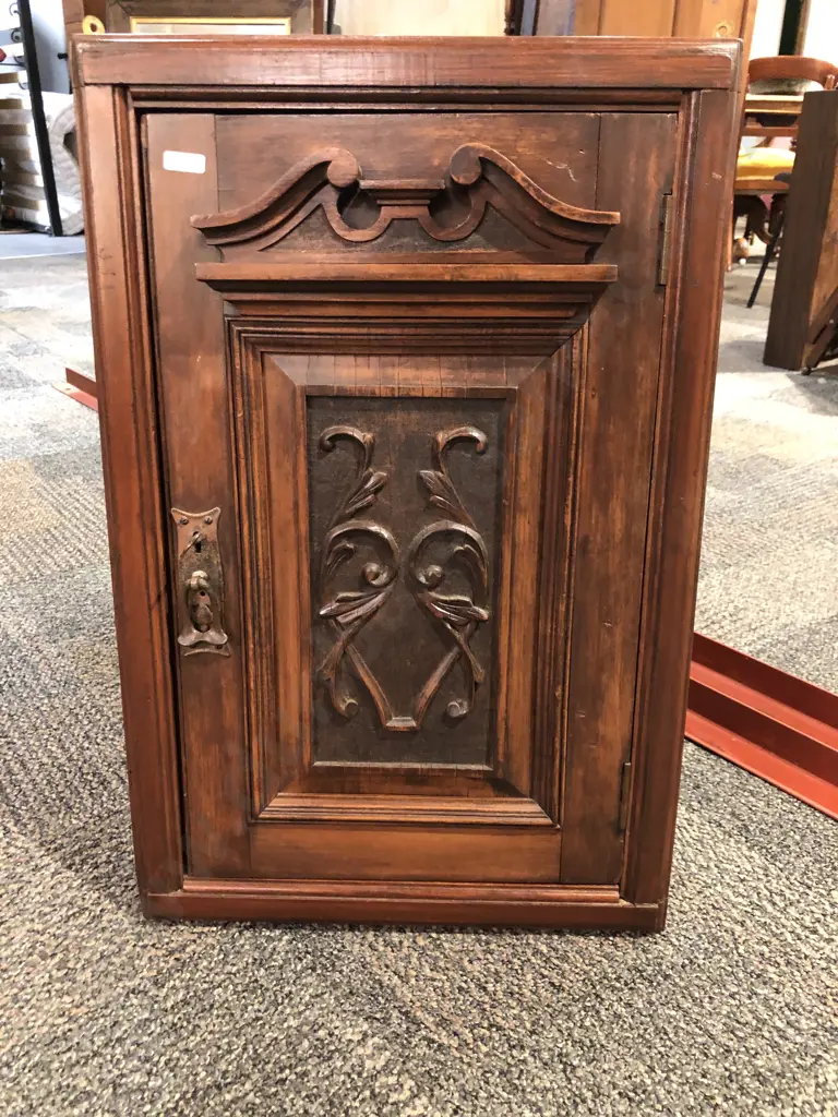 Small Corner Wall Cabinet Image 1++