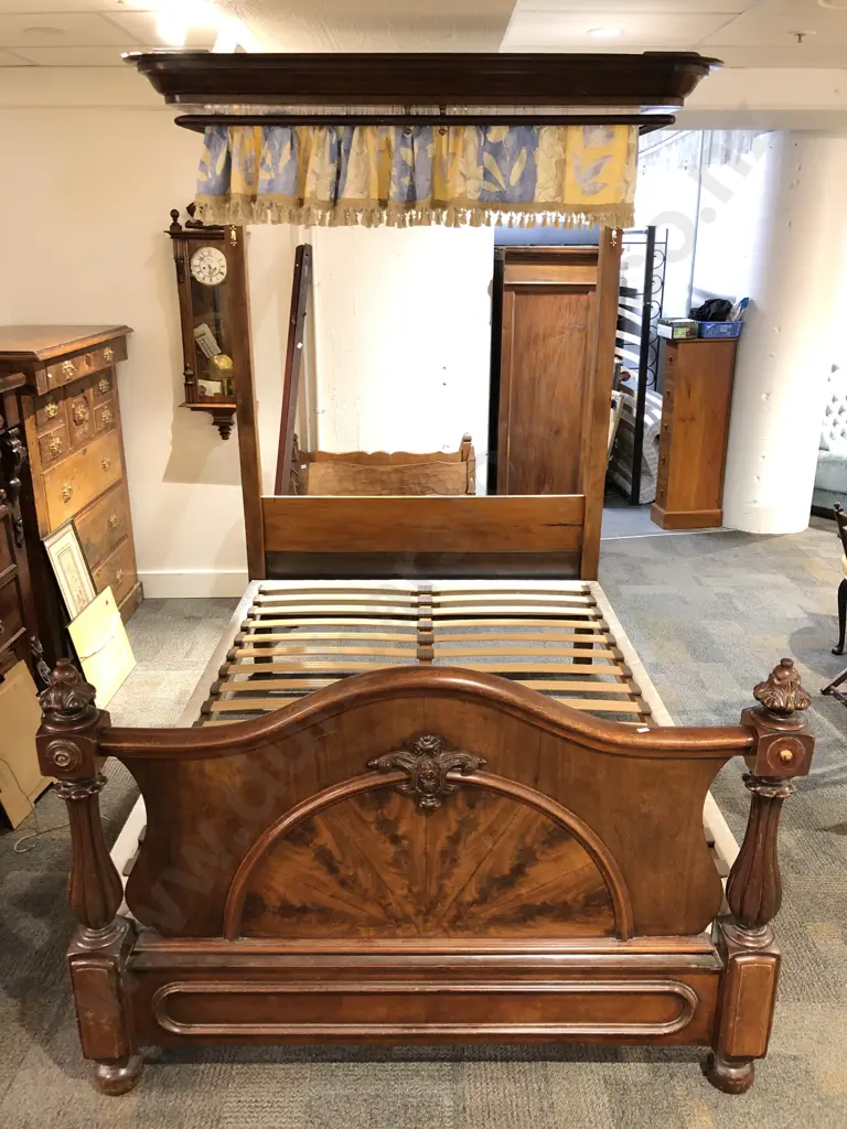 Victorian Half Tester Bed Image 1++