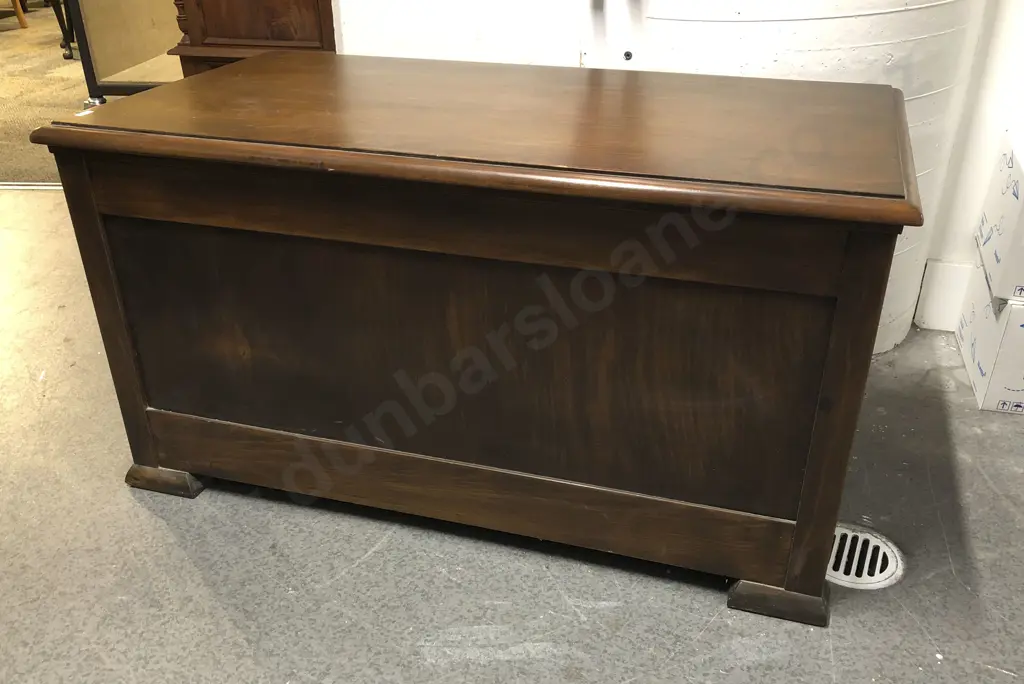 Blanket Chest Image 1++