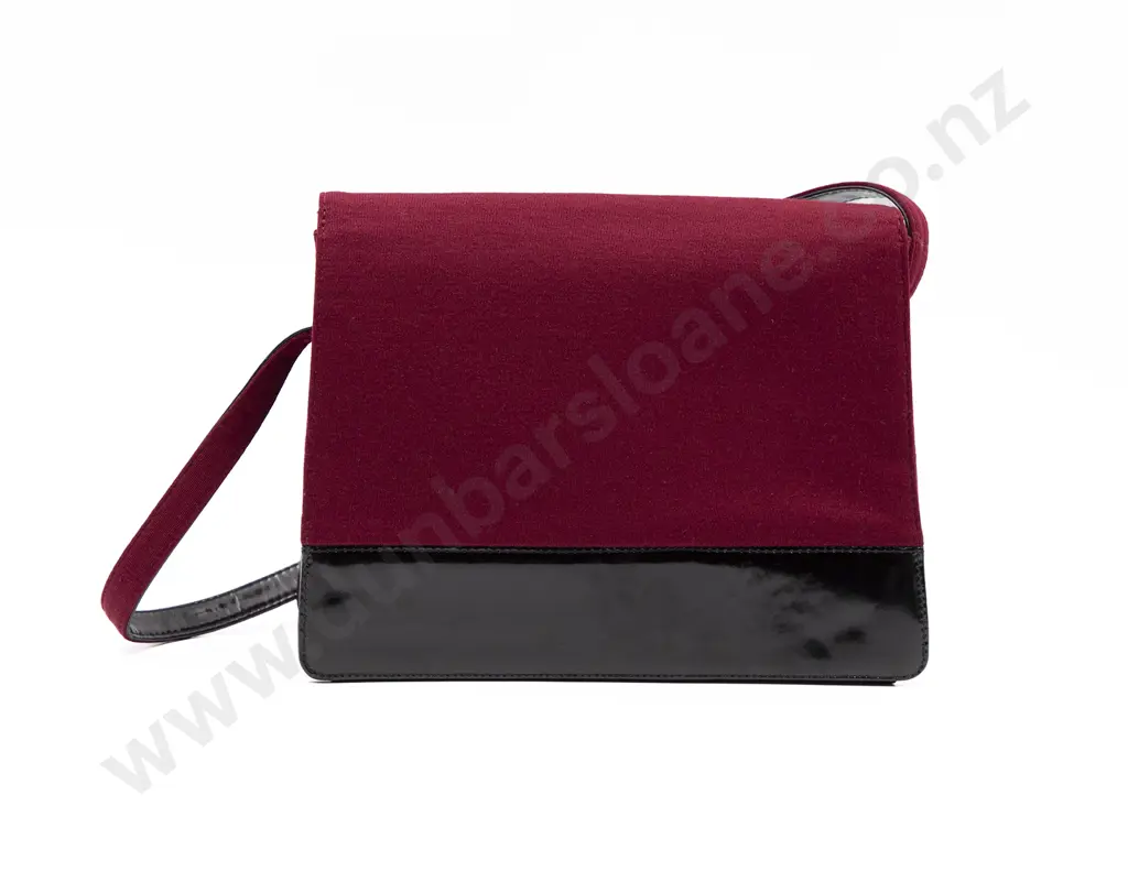 Chanel Vintage Messenger Bag Image 1++