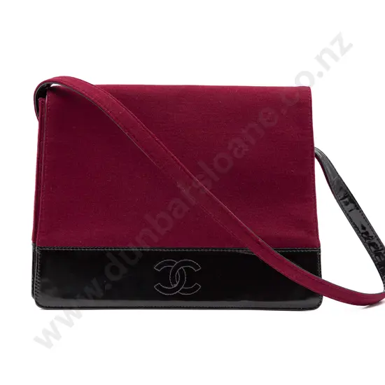 Chanel Vintage Messenger Bag