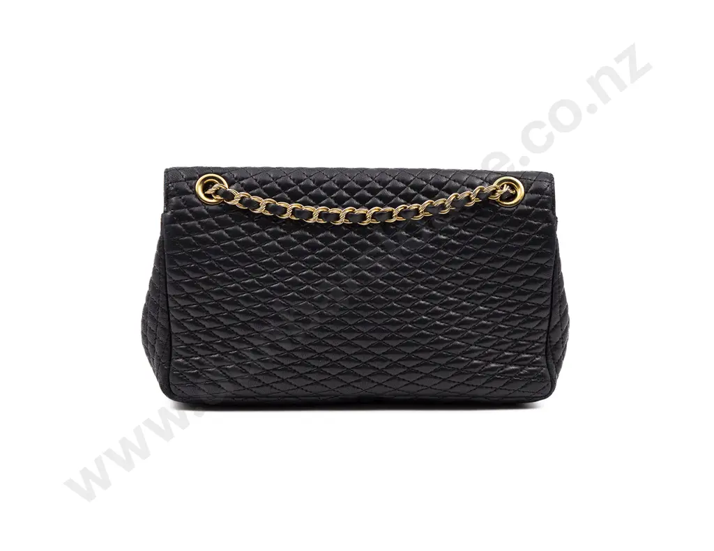 Bally Quilted Black Leather Crossbody Flap Bag Image 1++