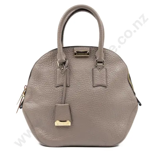 Burberry Heritage Grain Medium Orchard Bowling Bag in Pale Taupe