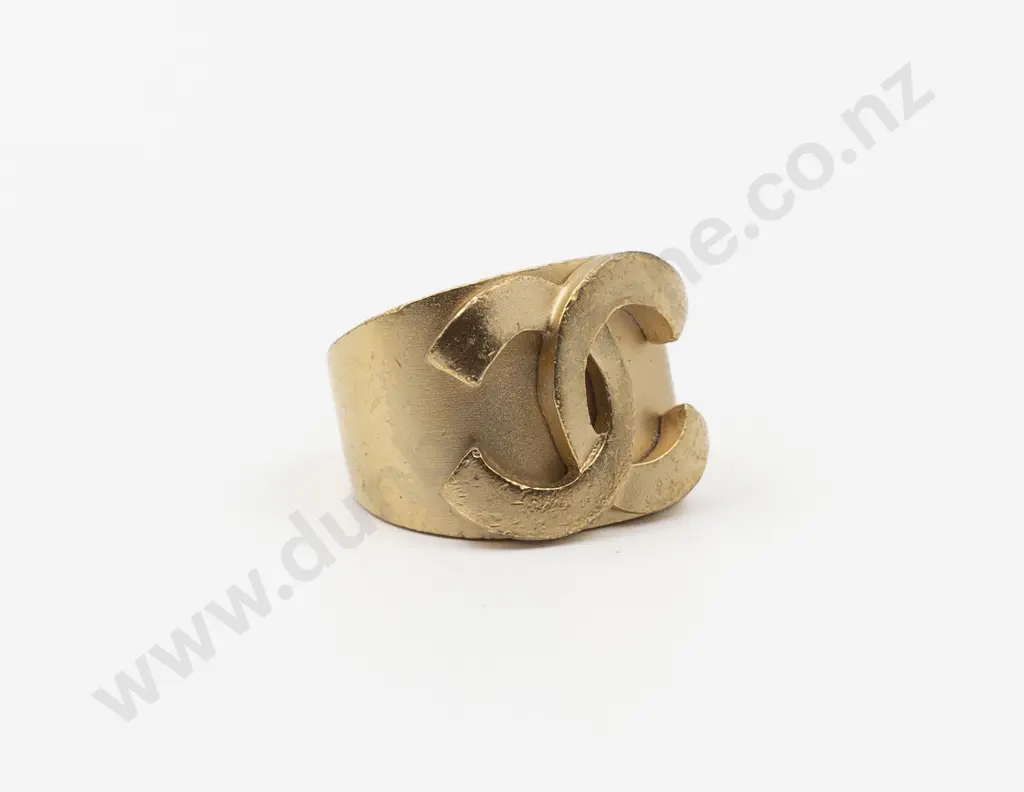 Chanel Vintage Gold CC Logo Ring Image 1++