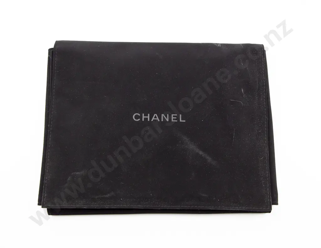 Chanel Triple Graduated Strand Gripoix Bead and Large Camellia Pendant Image 1++