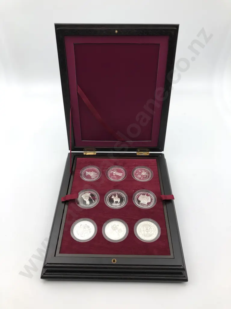 Royal Mint QEII 40th Anniversary Coronation Crown Collection Image 1++