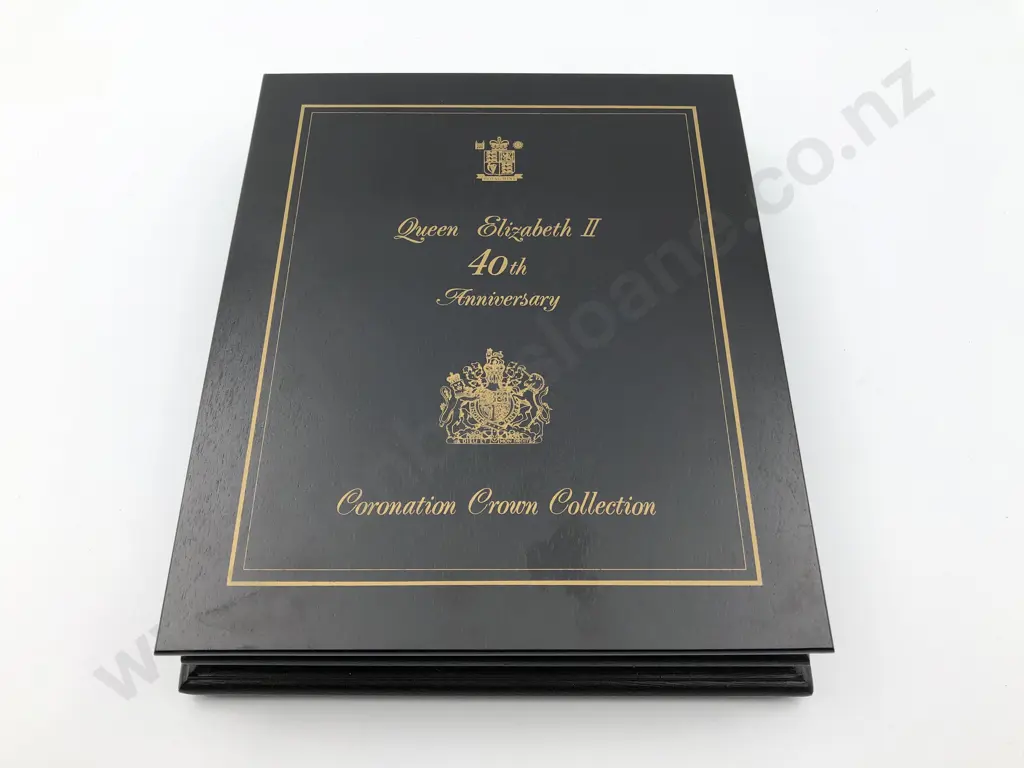 Royal Mint QEII 40th Anniversary Coronation Crown Collection Image 1++