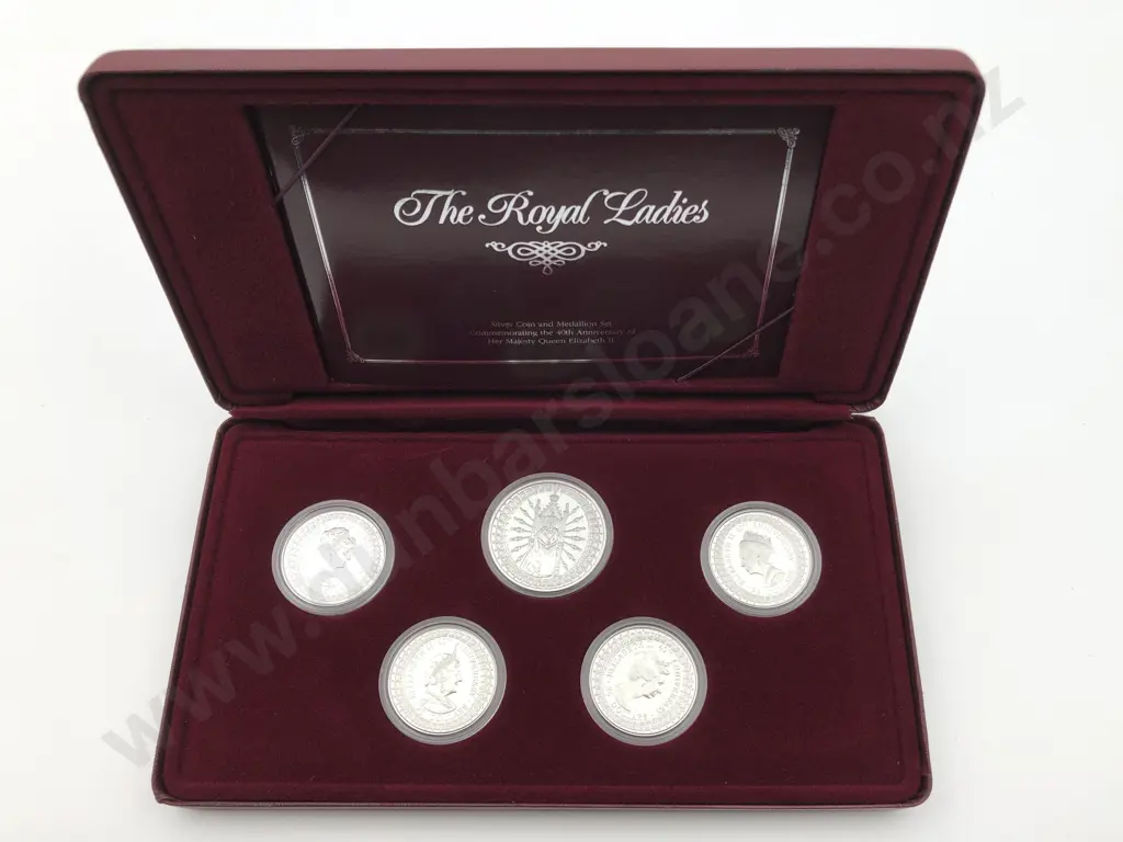 Royal Australian Mint 1992 The Royal Ladies Coin and Medallion Set Image 1++