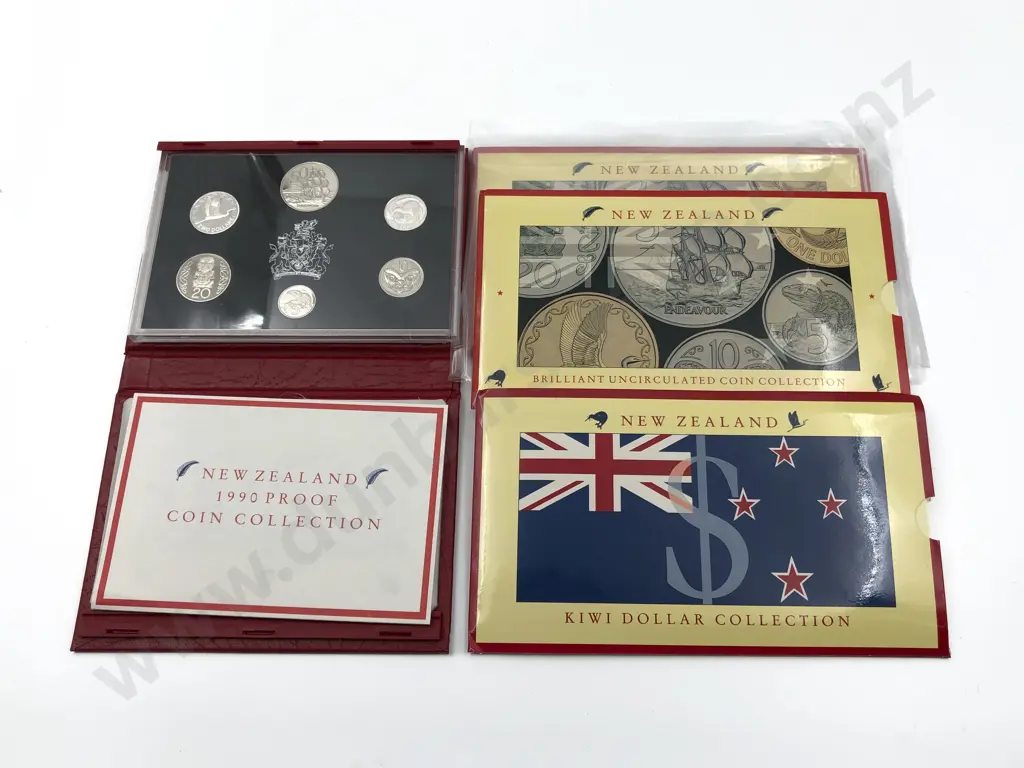 NZ 1990 Kiwi Dollar Coin Sets Image 1++