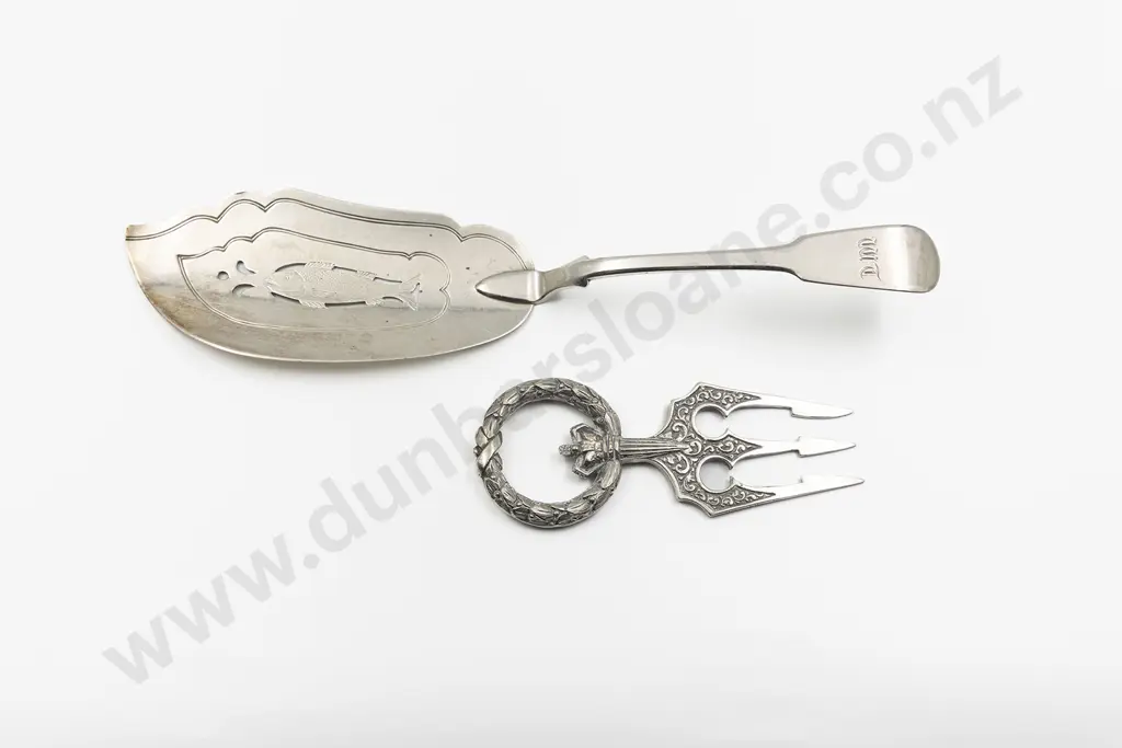Early C19th S/S Fish Slice Image 1++