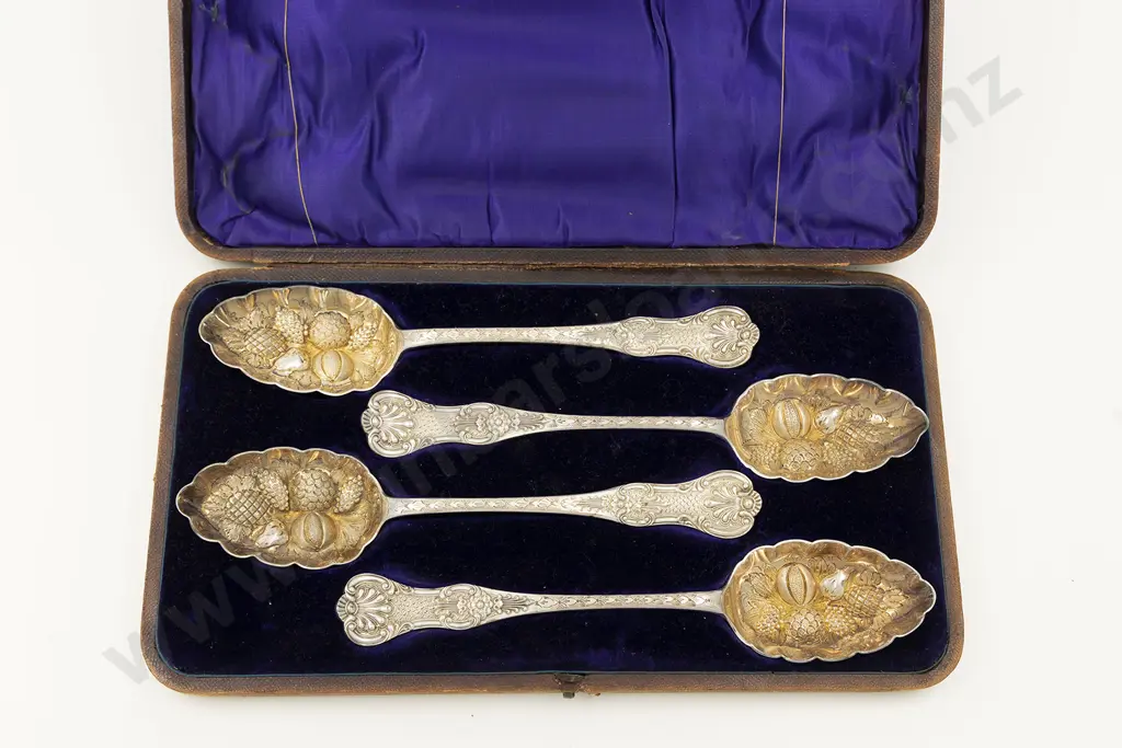 Cased Set Of Four S/Plate Berry Spoons Image 1++