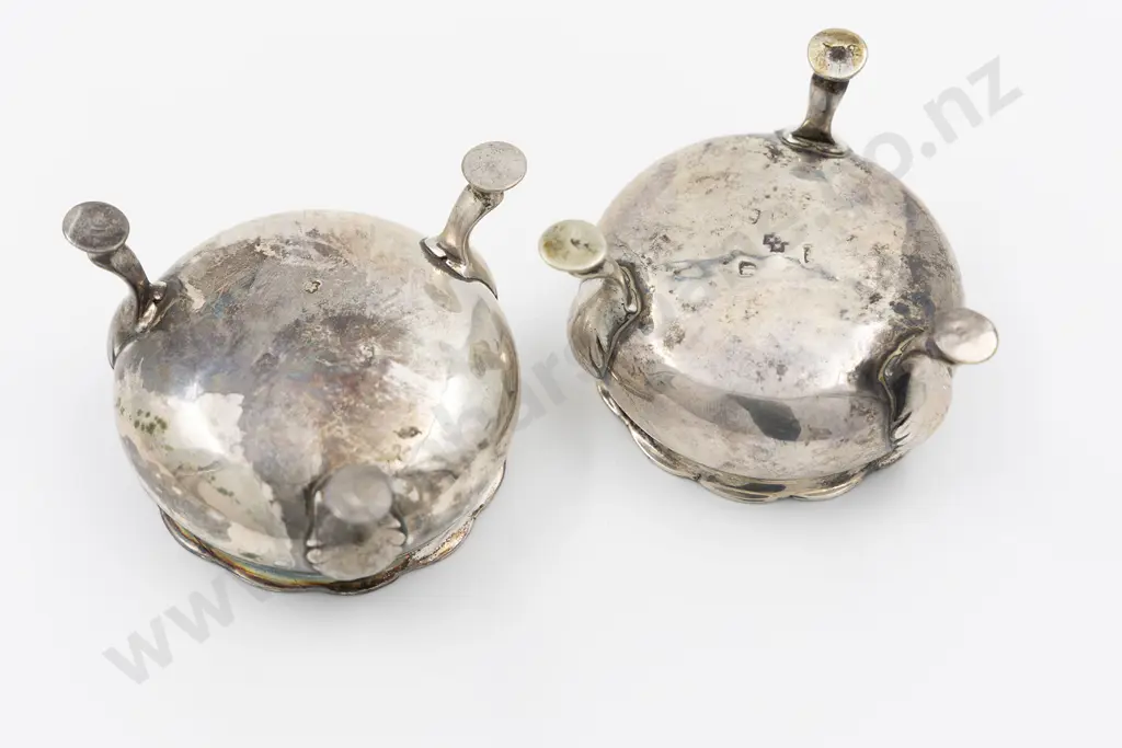 Pair Of Geo III S/S Circular Salts Image 1++