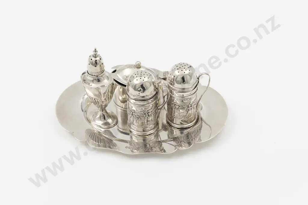 Pair Edw VII S/S Pepperettes Image 1++