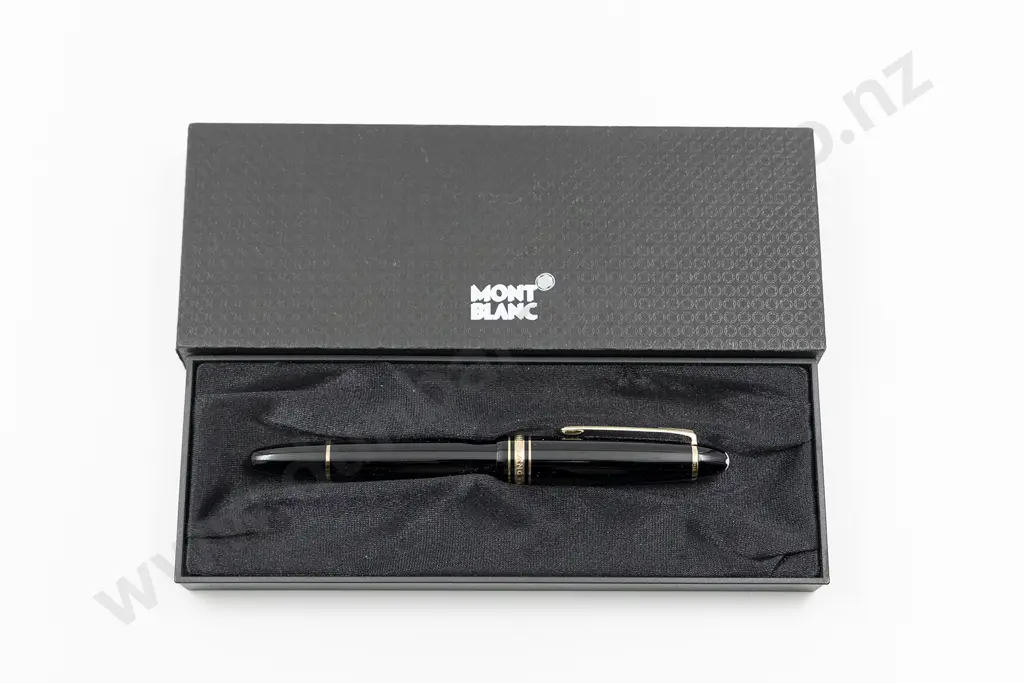Boxed As New Mont Blanc 145-Meisterstuck Classique Fountain Pen Image 1++