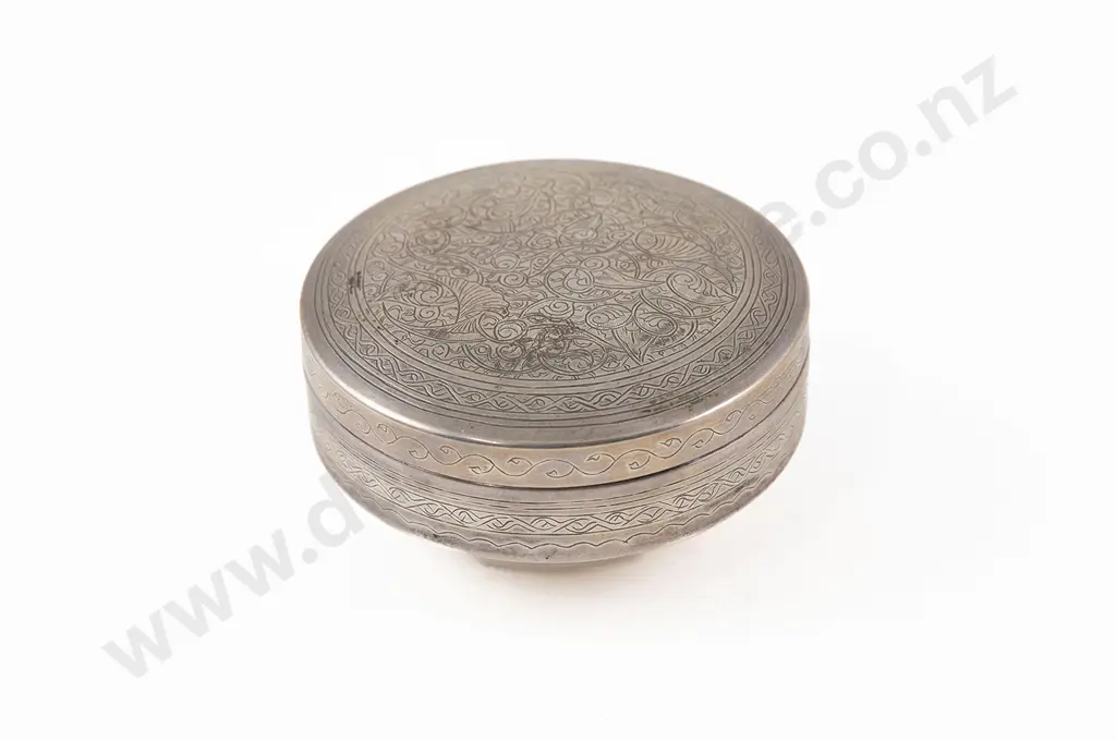 Egyptian Silver Lidded Circular Tobacco Tin Image 1++