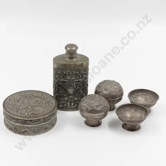 Vintage Siam .800 Silver Powder Box