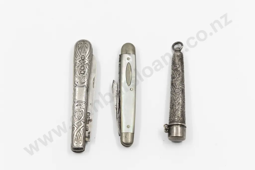 S/S Pocket Knife Image 1++