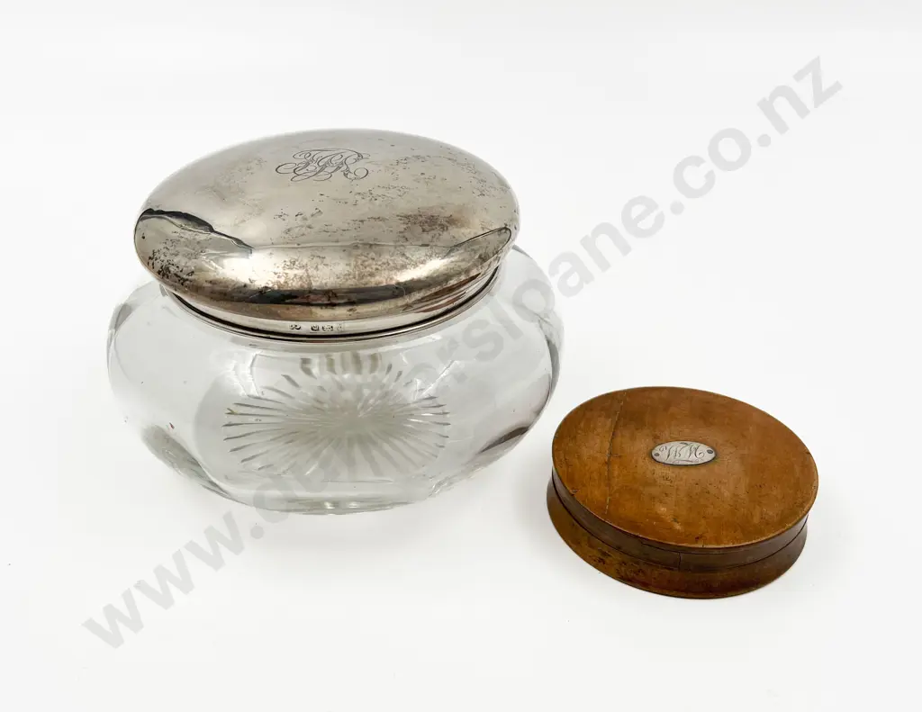 Early C19th Scottish Circular Fruitwood Snuff Box Image 1++