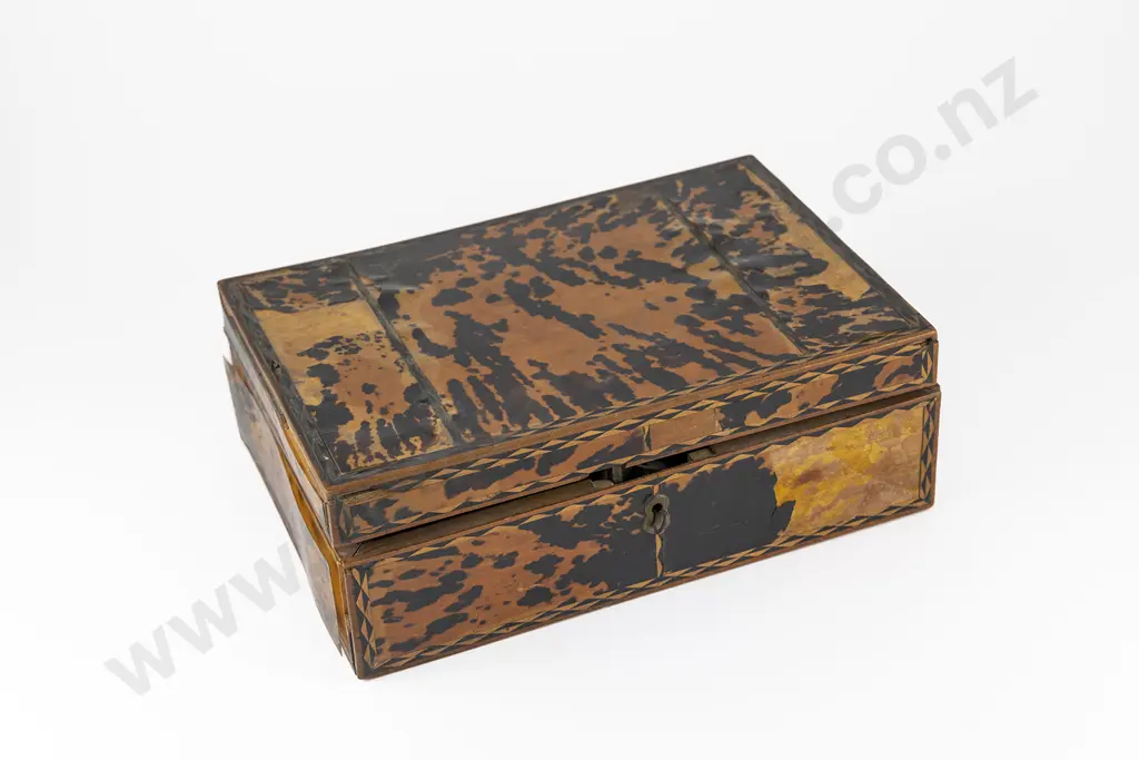 Vict Tortoiseshell Sewing Box Image 1++