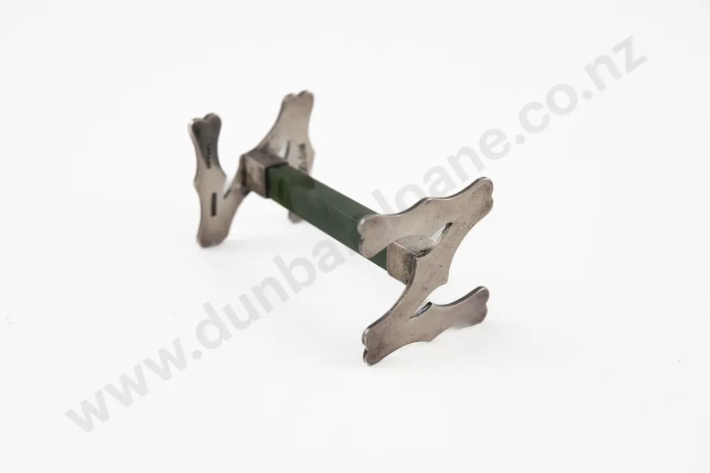 NZ S/S & Greenstone Knife Rest By Frank Grady Image 1++