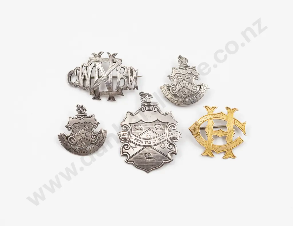 Five NZ School Badges Image 1++