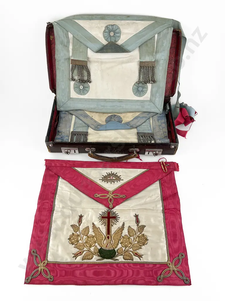 Masonic (Freemasons) Regalia and Memorabilia Image 1++