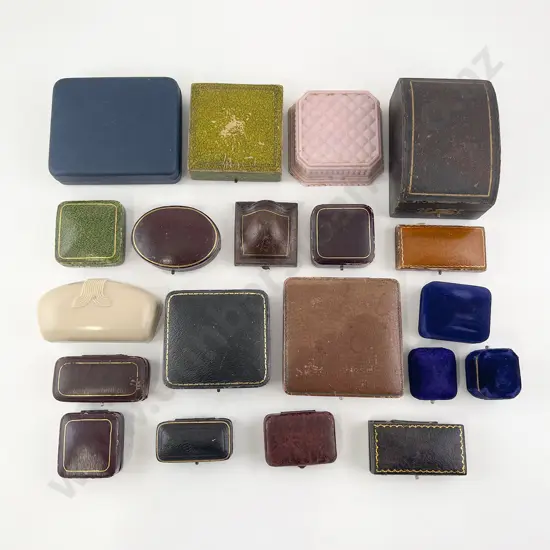 Collection Jewellery and Other Display Cases