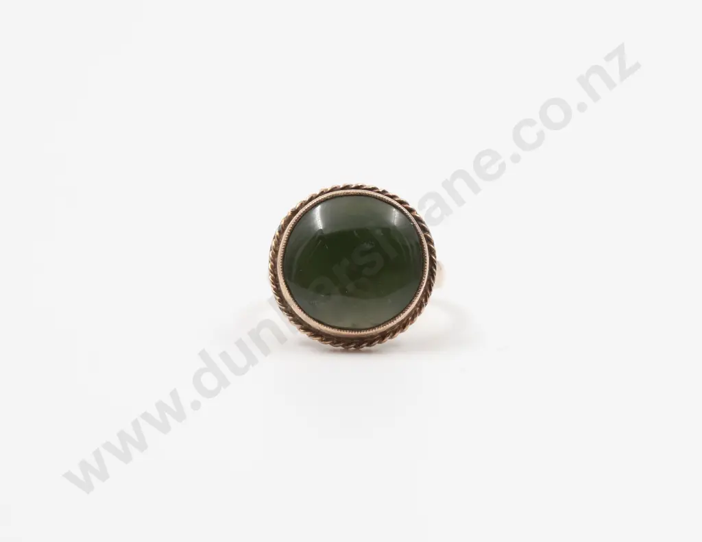 NZ 9ct Circular Greenstone Panel Ring Image 1++
