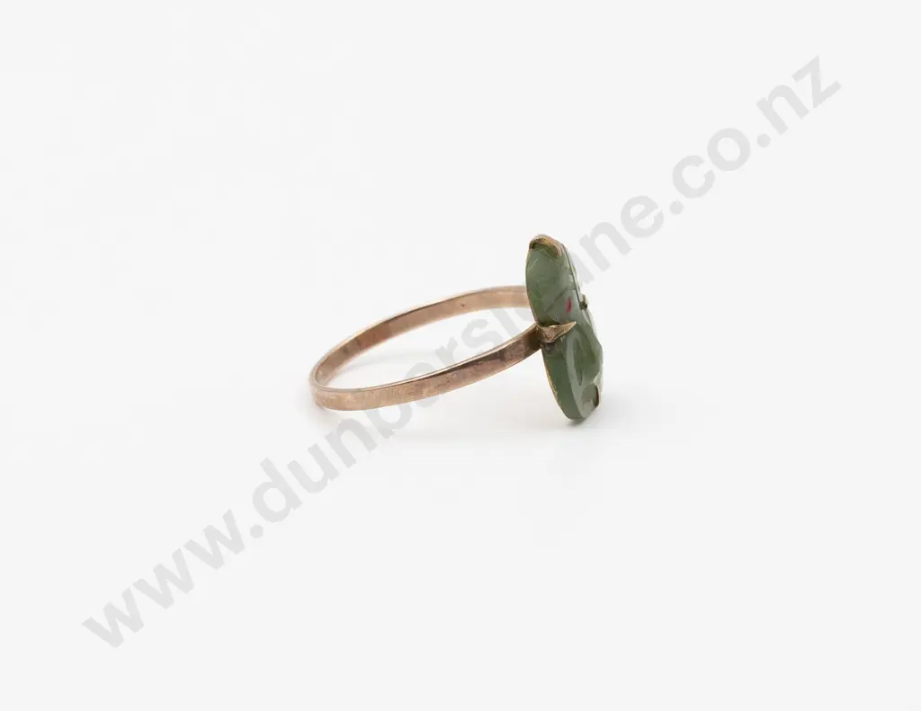 9ct Greenstone Tiki Ring Image 1++