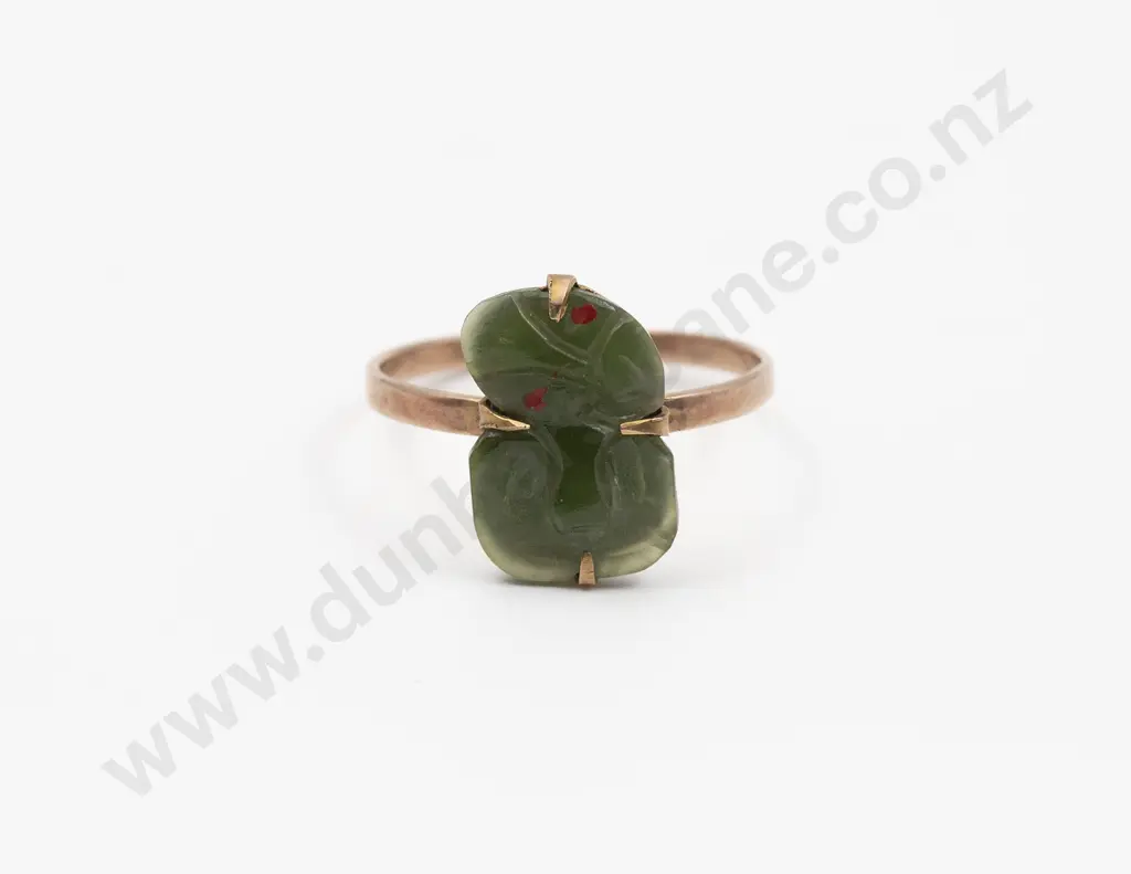 9ct Greenstone Tiki Ring Image 1++