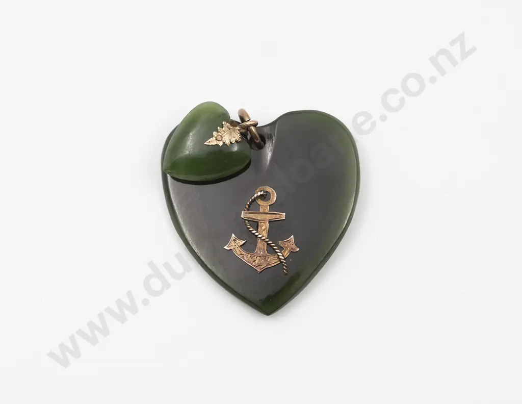 NZ Colonial Greenstone Heart Pendant Image 1++