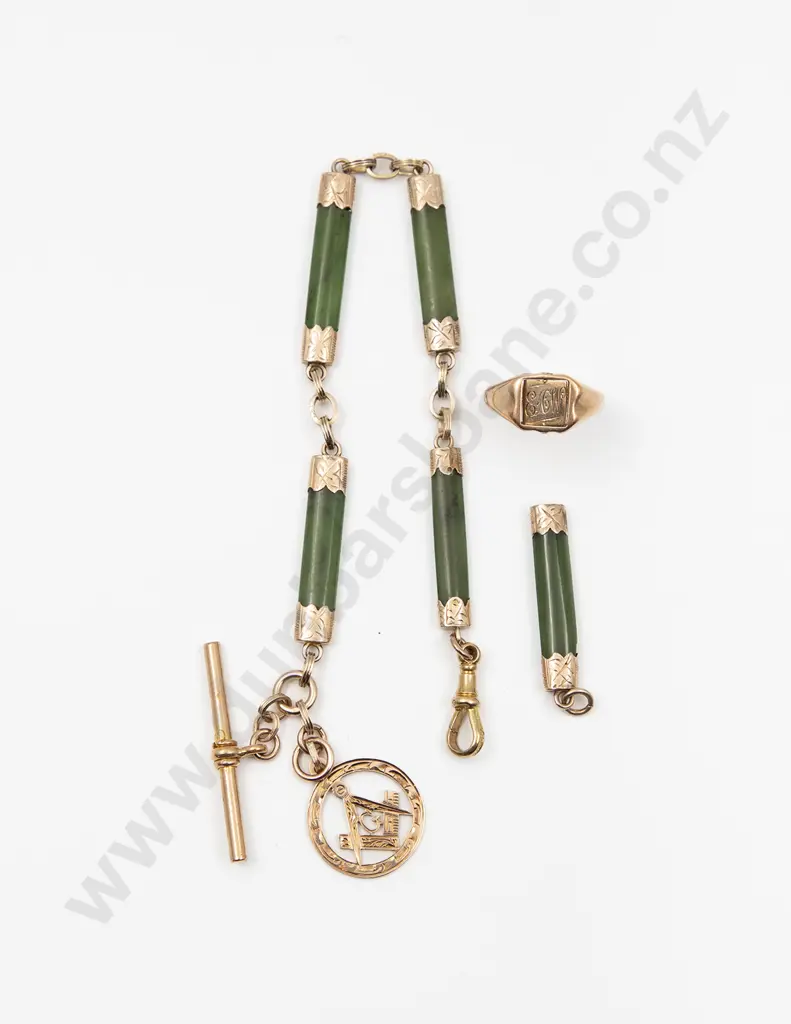 NZ 9ct Greenstone Albert Chain Image 1++