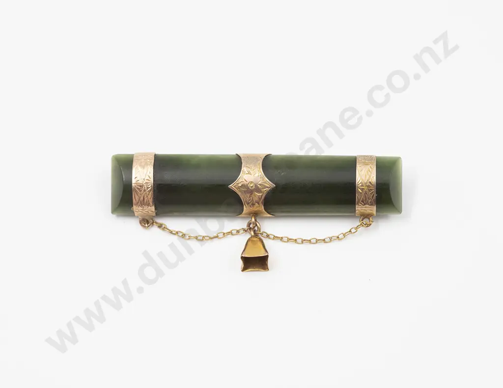 NZ 9ct and Greenstone Bar Brooch Image 1++