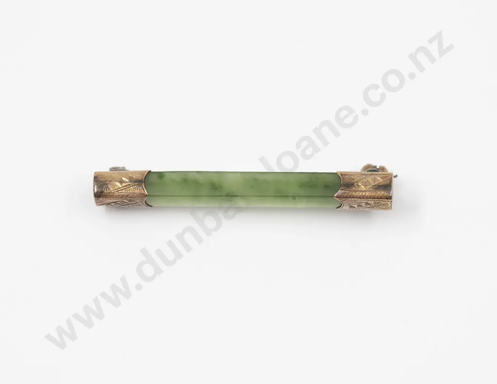 NZ Colonial 9ct Greenstone Bar Brooch Image 1++