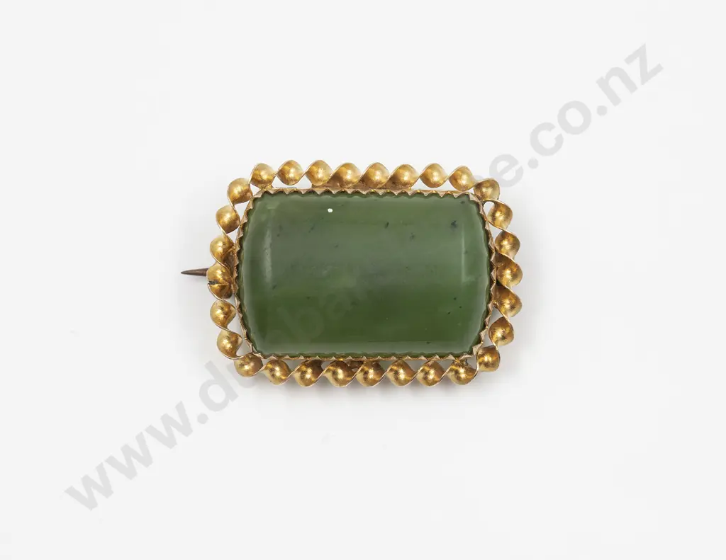 NZ 9ct and Greenstone Panel Brooch Image 1++