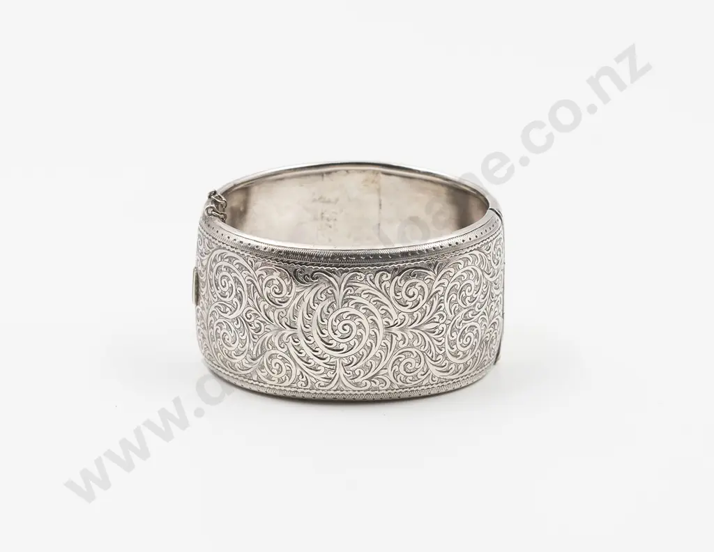NZ Sterling Silver Wide Hinged Snap Bangle/Cuff Image 1++