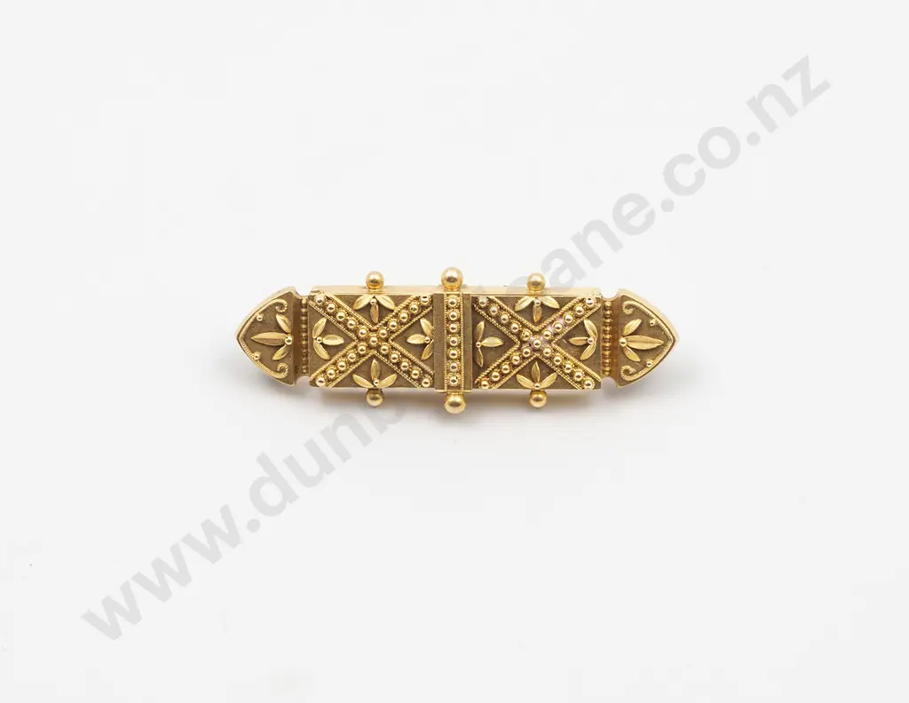 NZ Historical 15ct Etruscan Pattern Bar Brooch Image 1++
