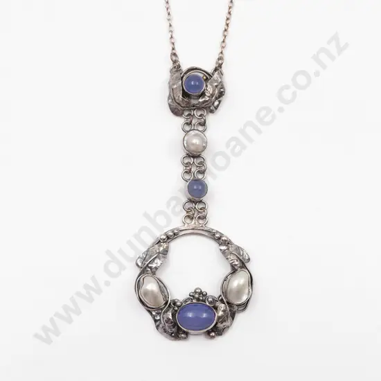 NZ Elsie Reeve Jeweller (1885 - 1927) S/S Blue Chalcedony and Pearl Pendant
