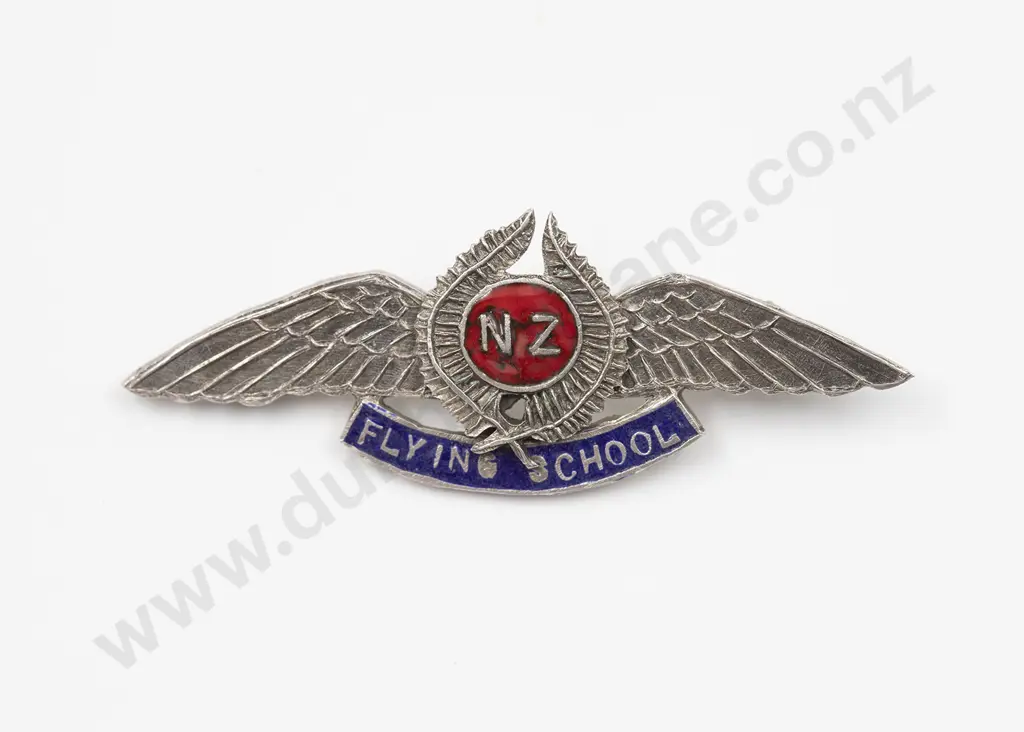NZ Silver Reuben Watts 1869-1940 WWI Period 'NZ Flying School' Brooch Image 1++