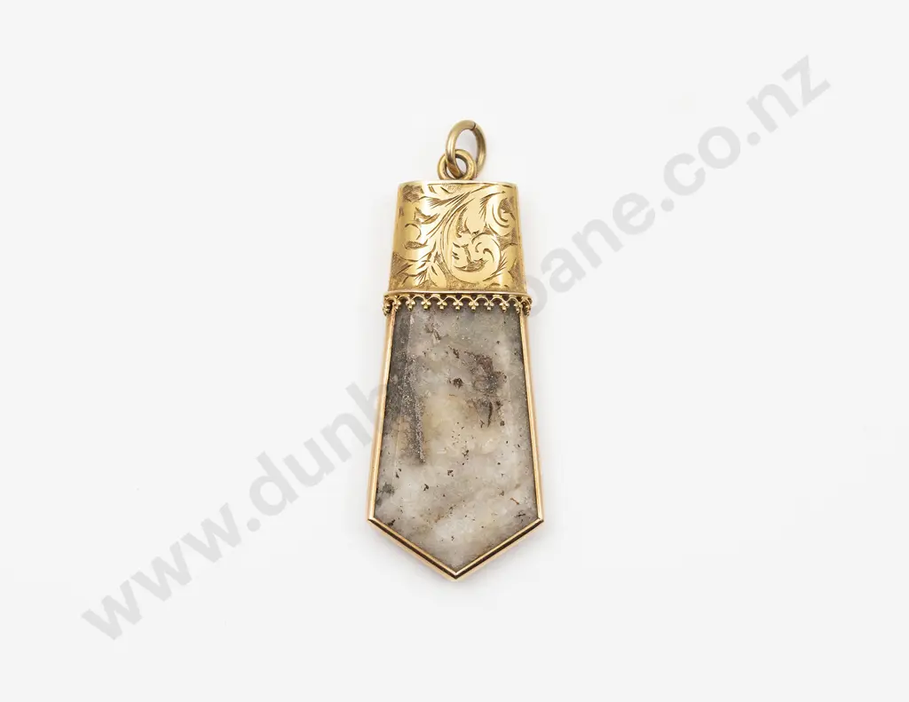 NZ Colonial 15ct Gold Mounted Gold Bearing Quartz Pendant Image 1++