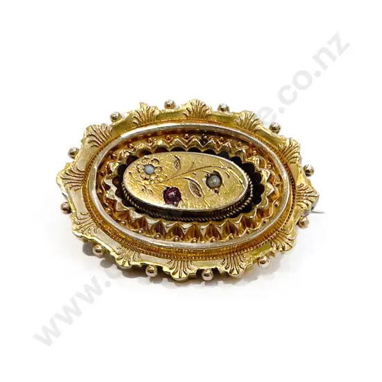 NZ Colonial Cased 15ct Target Brooch
