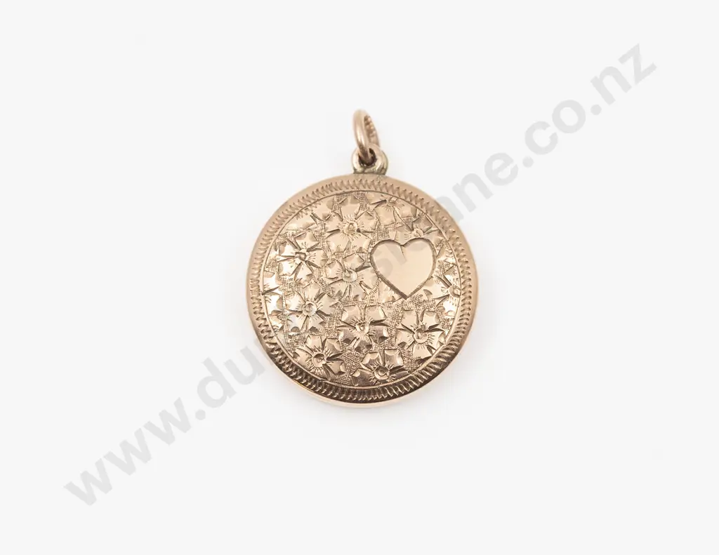 9ct Circular Photo Locket Image 1++